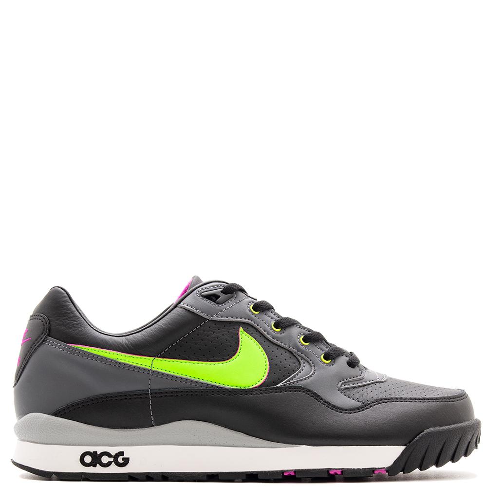 AO3116-002 Nike ACG Air Wildwood Black / Electric Green 