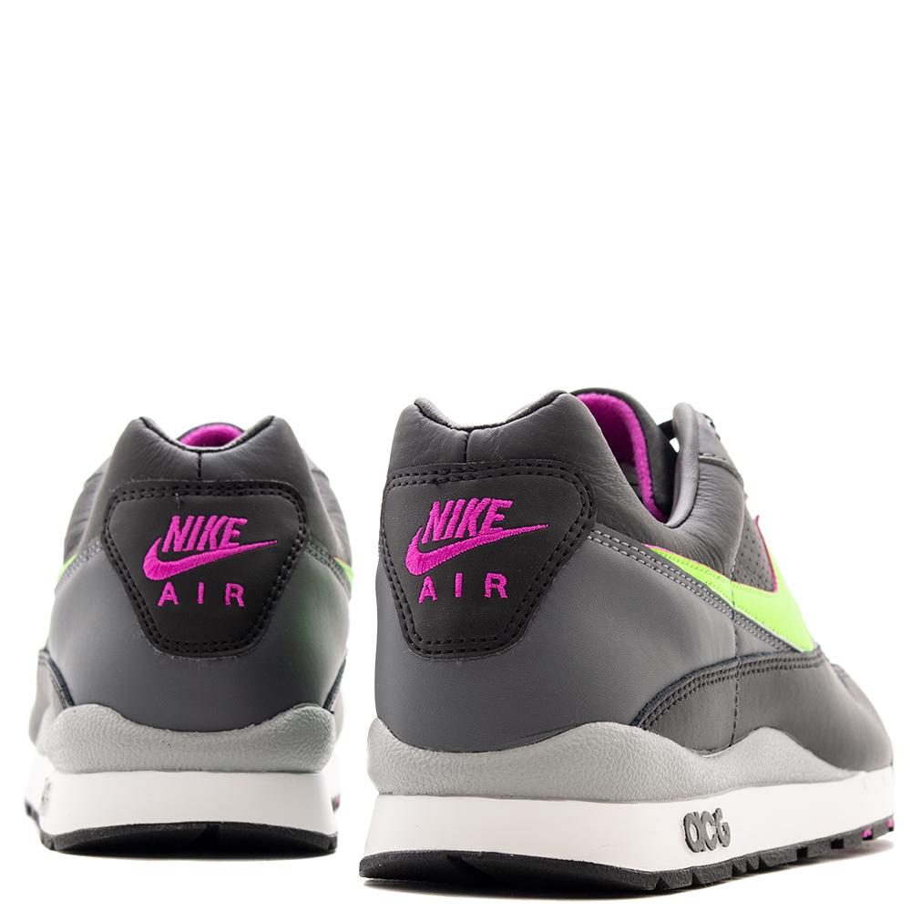 AO3116-002 Nike ACG Air Wildwood Black / Electric Green 